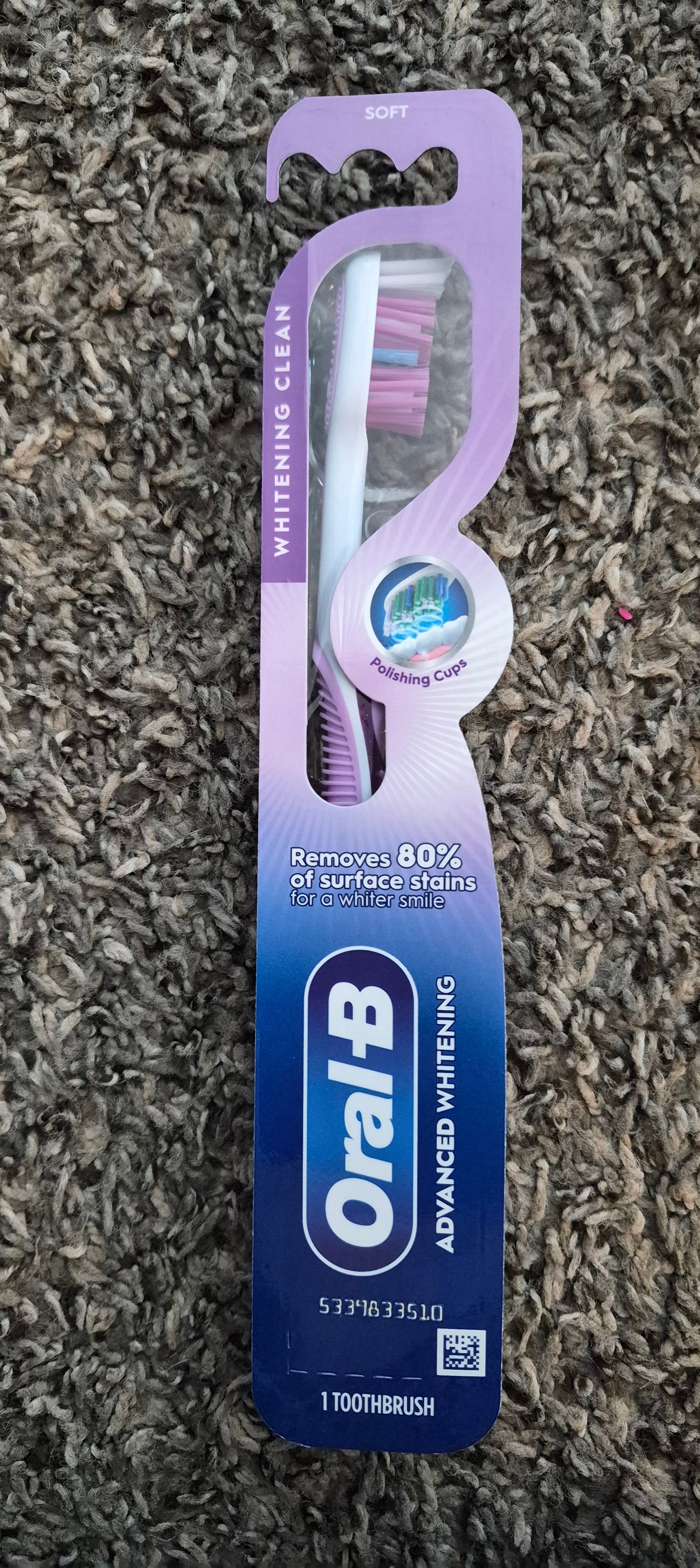 Oral B Advanced Whitening toothbrush medium